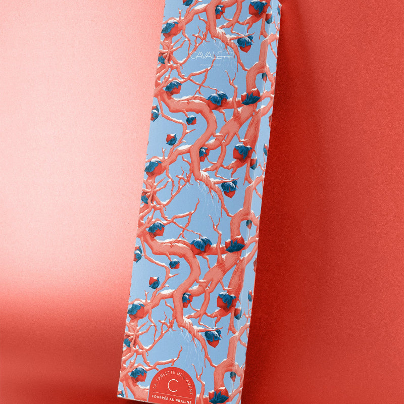 Calendrier de l'avent originale sous forme de tablette de 24 chocolats pralinés par Cavaletti Paris. un étui au design moderne et artistique pour offrir.