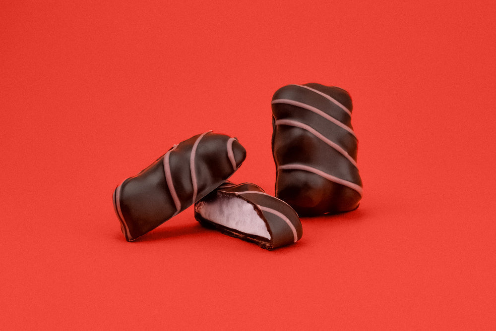 Ourson guimauve chocolat et guimauve  à la framboise, édition limitée par Cavaletti Paris. Vente solidaire avec Octobre Rose. 1€ reversé contre le cancer du sein