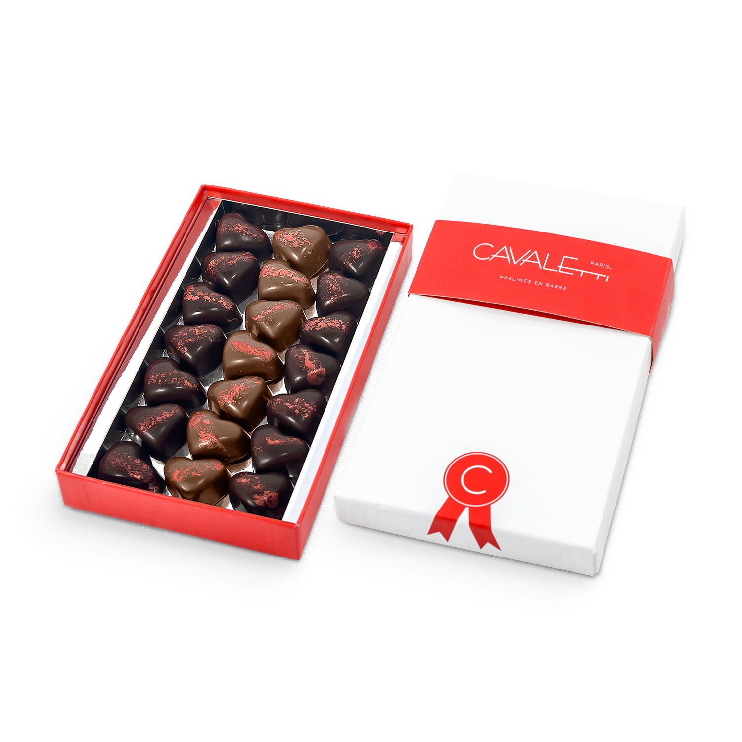 Coffret Cavaletti Paris Coeurs au chocolat au lait et chocolats noirs (assortiment) fourrés au praliné à l'ancienne, pour la fête des mères ou la Saint Valentin. 